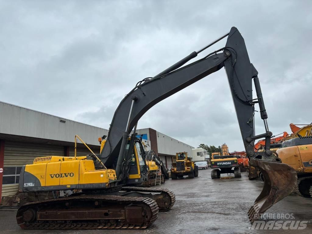 Hyundai 290BLC Vikšriniai ekskavatoriai