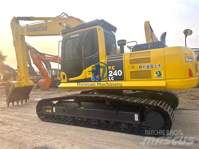 Komatsu PC 240 -8 Vikšriniai ekskavatoriai