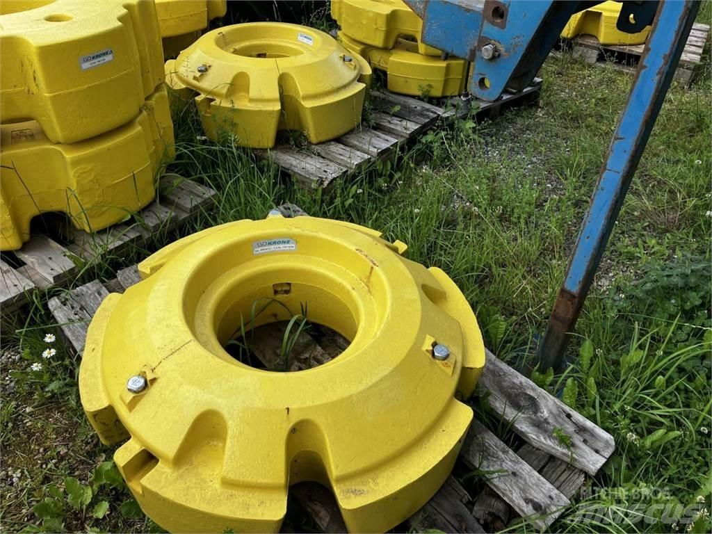 John Deere 620 kg Kiti naudoti traktorių priedai