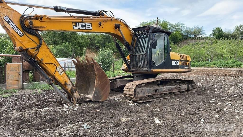 JCB JS 260 XD Vikšrai, grandinės ir važiuoklės