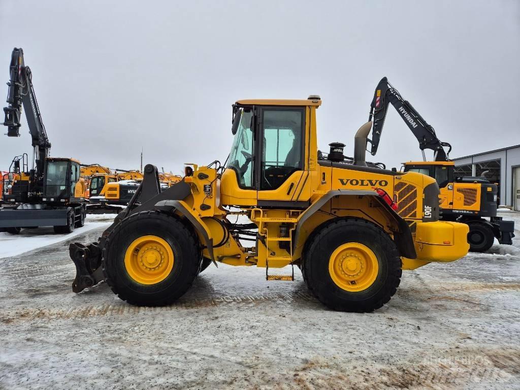 Volvo L 90 F Naudoti ratiniai krautuvai