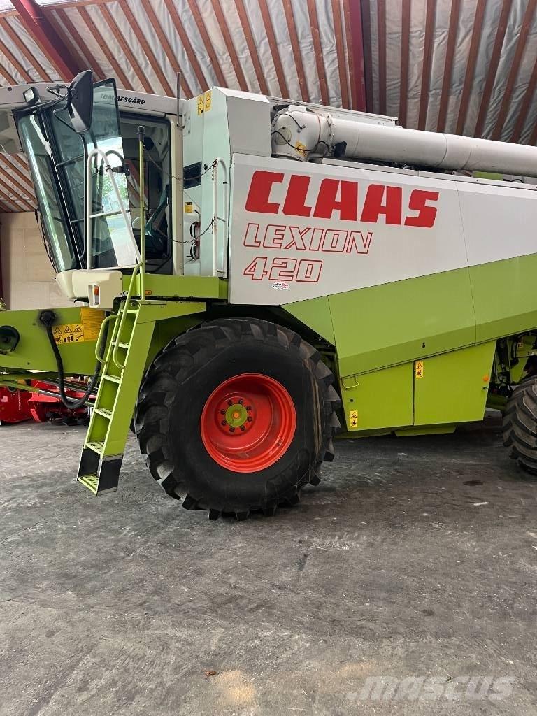 CLAAS LEXION 420 Derliaus nuėmimo kombainai