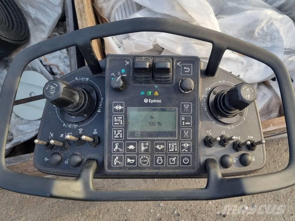 Epiroc FlexiROC T20R Žemės paviršiaus gręžimo technika