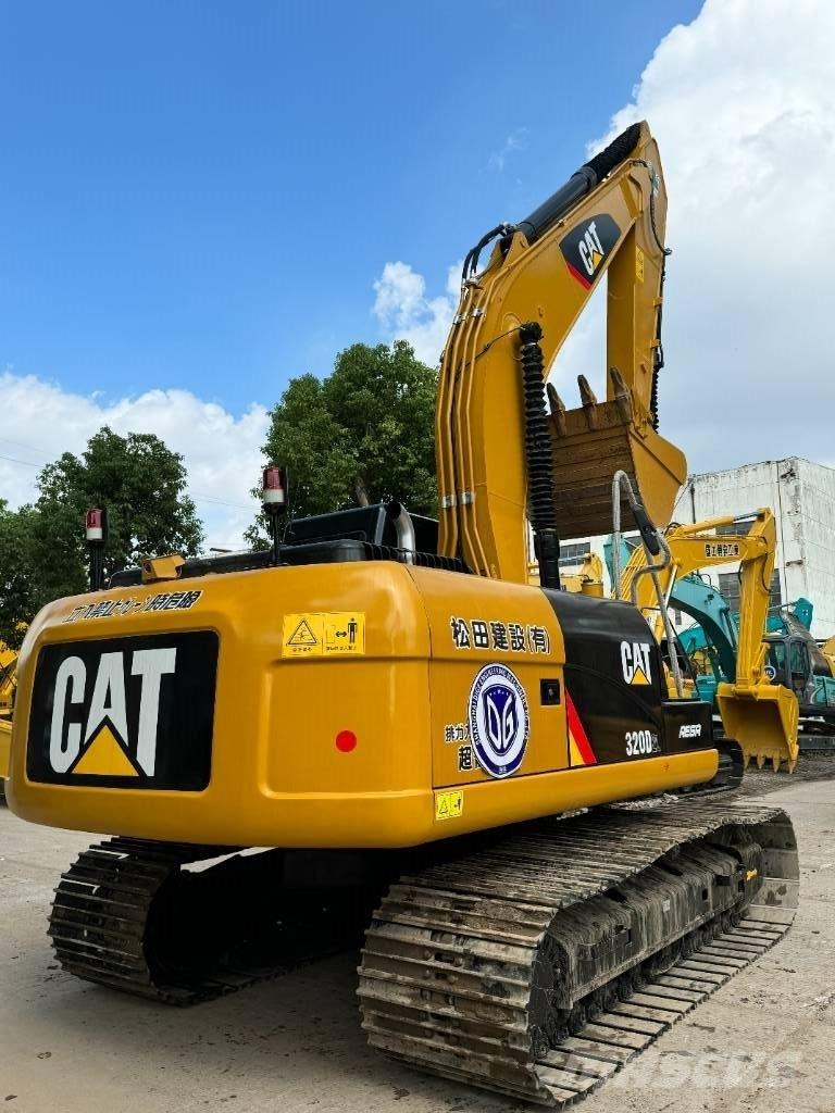 CAT 320 D Vidutinės galios ekskavatoriai 7-12 t
