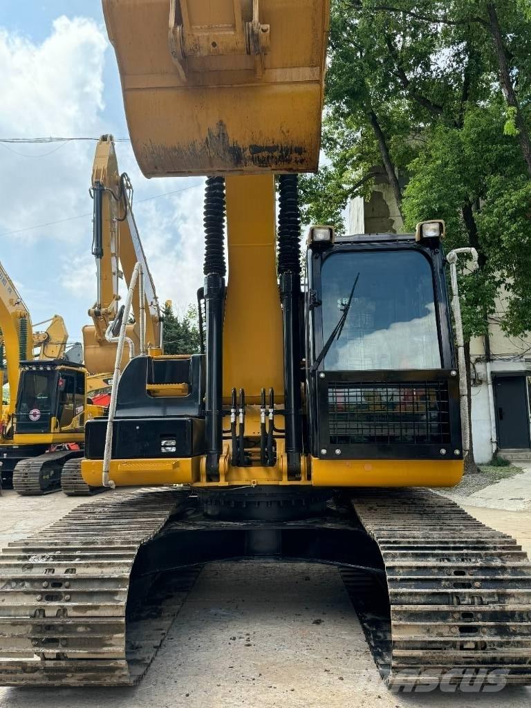 CAT 320 D Vidutinės galios ekskavatoriai 7-12 t