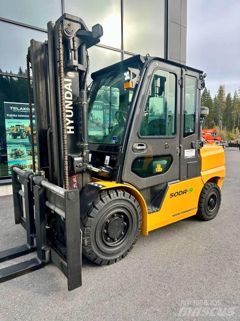 Hyundai 50DA-9 Dyzeliniai krautuvai