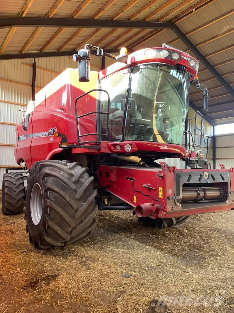 Case IH 8010 Derliaus nuėmimo kombainai