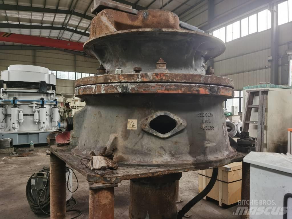 Sandvik CH 440 Trupintuvai
