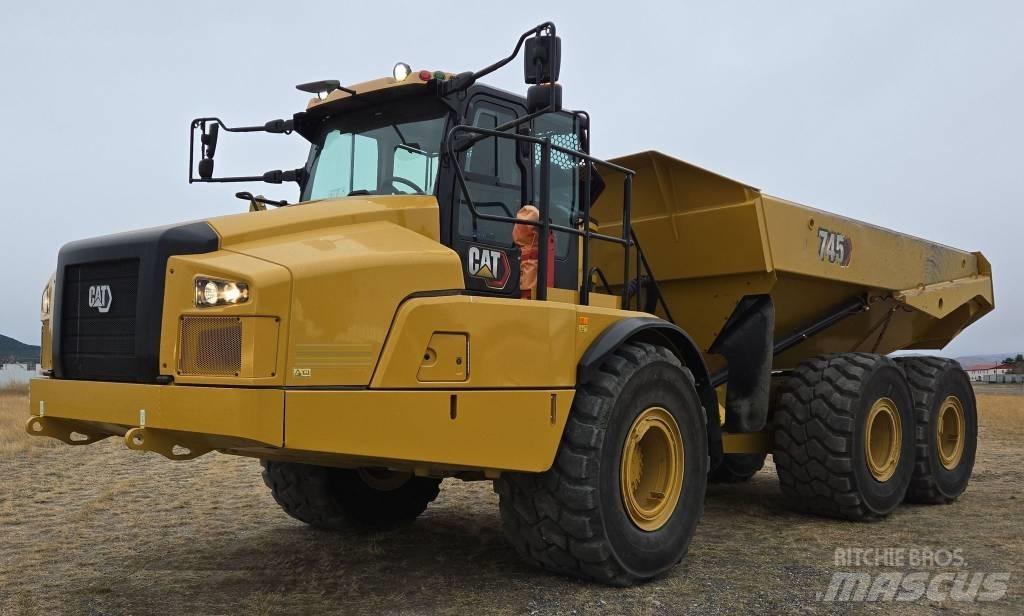 CAT 745 Karjeriniai savivarčiai