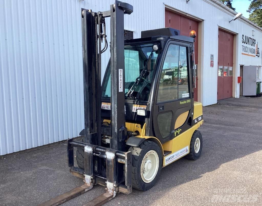 Yale GDP30VX Dyzeliniai krautuvai