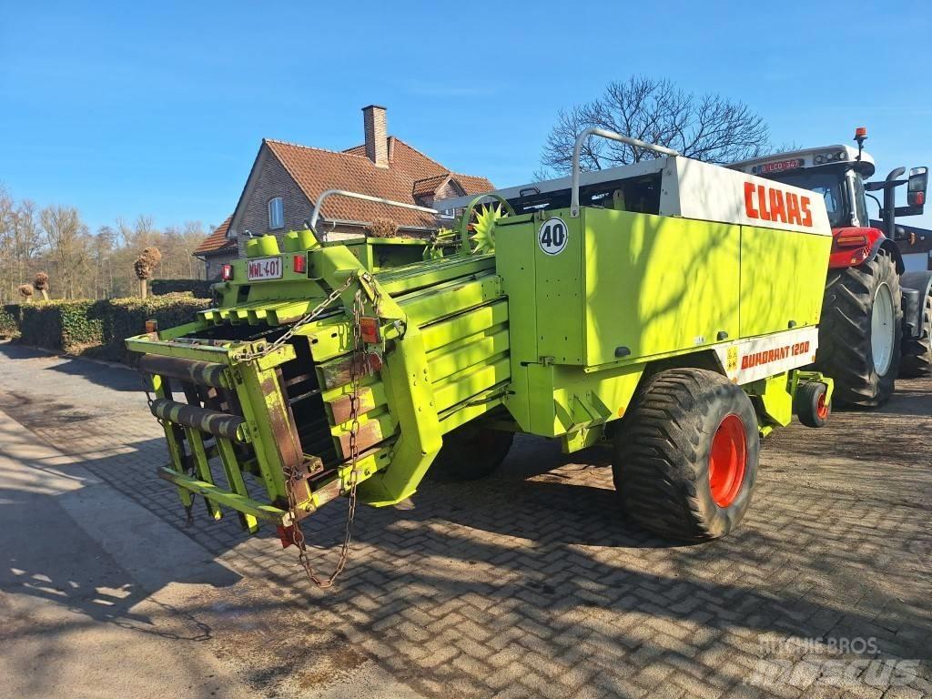 CLAAS Quadrant 1200 Stačiakampių ryšulių presai