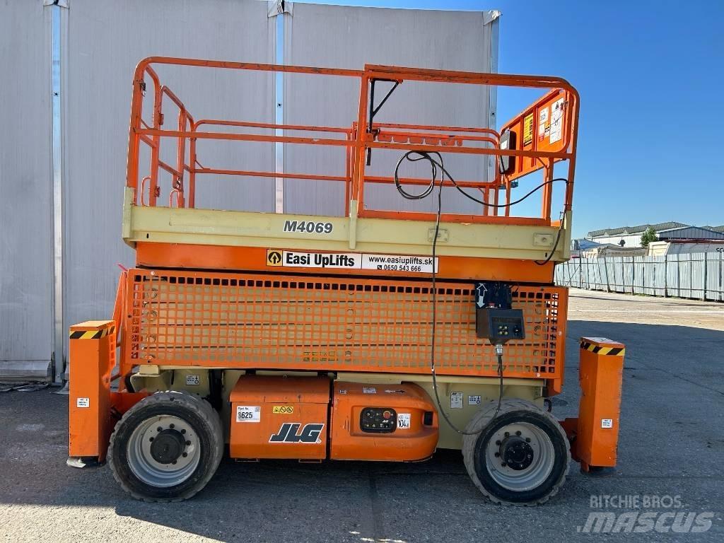 JLG 4069 Žirkliniai keltuvai