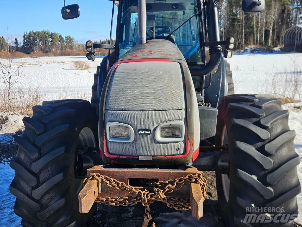 Valtra T 170 Traktoriai