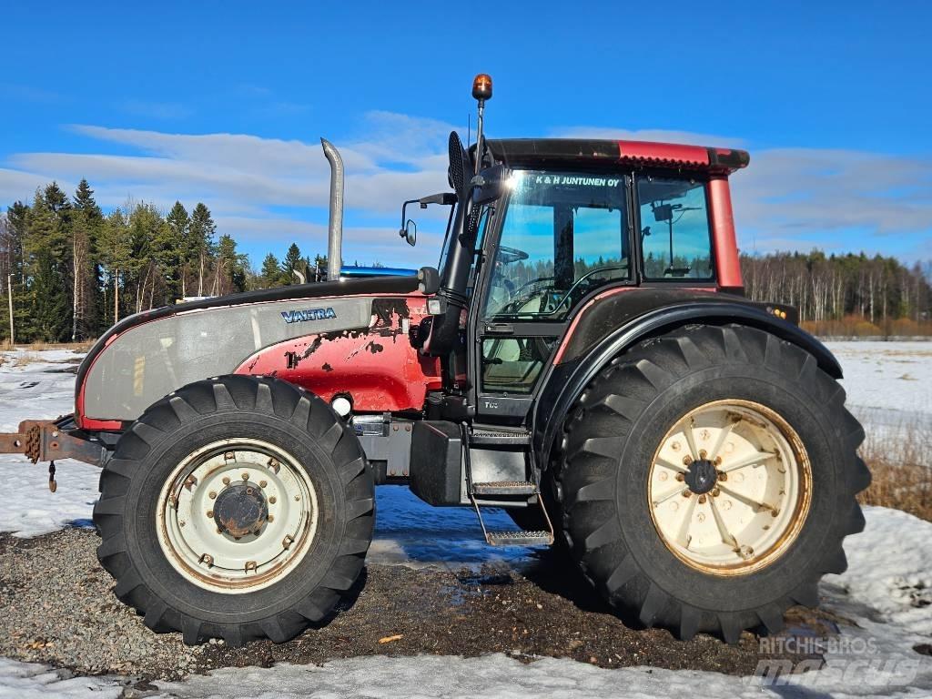 Valtra T 170 Traktoriai