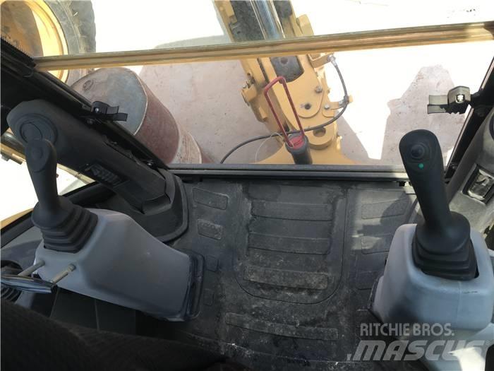 CAT 420 F Ekskavatoriniai krautuvai