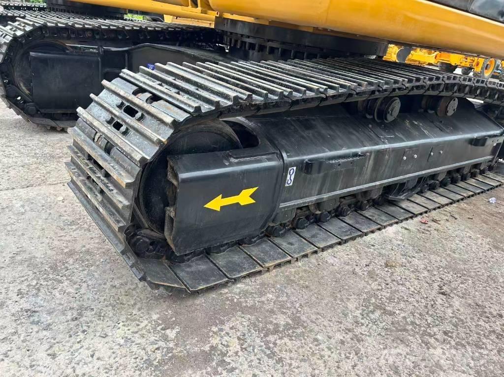 CAT 329 Vikšriniai ekskavatoriai