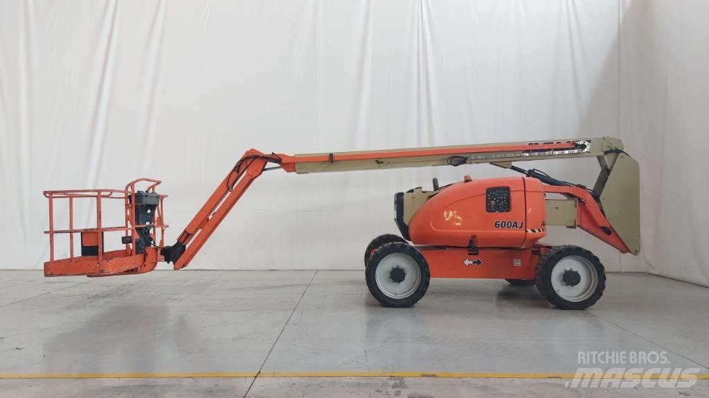 JLG 600 AJ Alkūniniai keltuvai