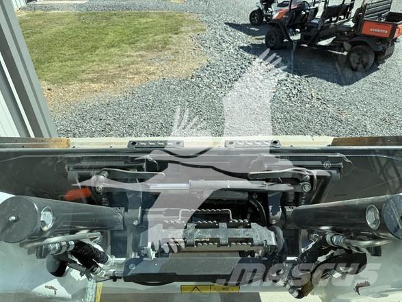 Bobcat T62 Krautuvai su šoniniu pasukimu