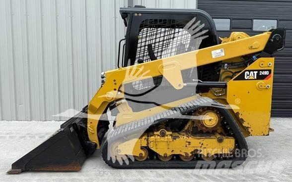 CAT 249D Krautuvai su šoniniu pasukimu