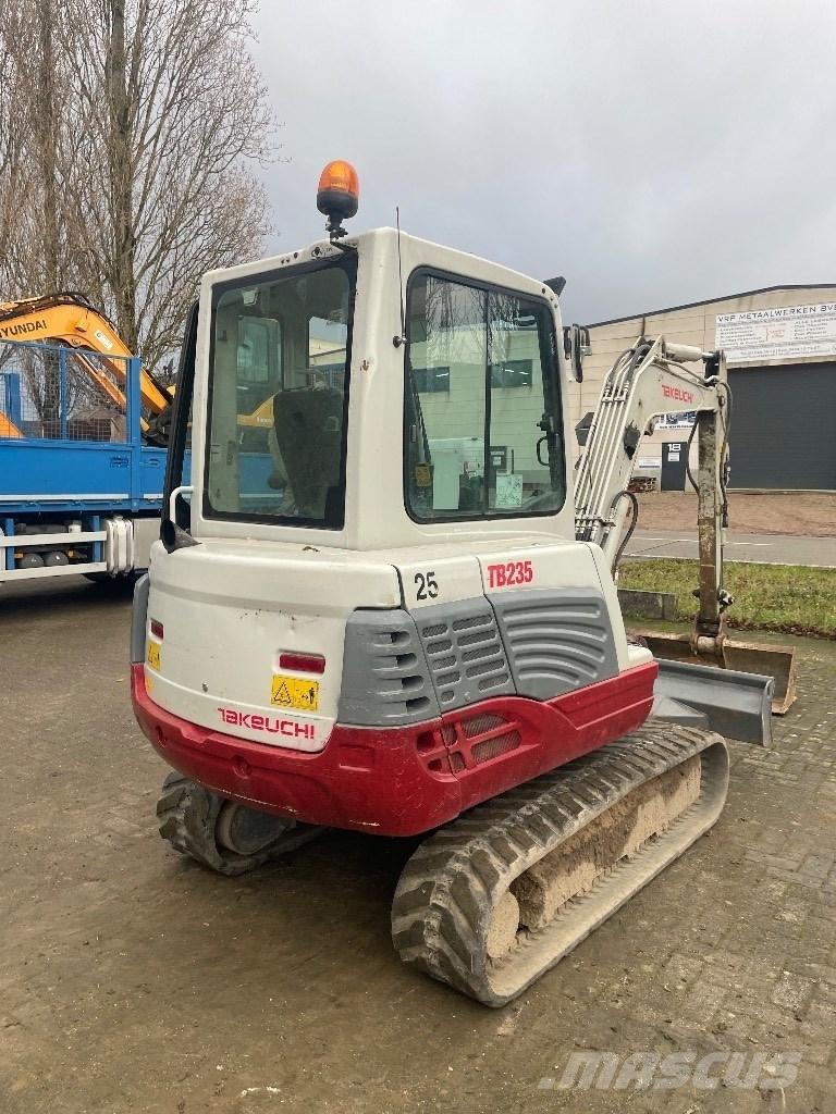 Takeuchi Tb235 Mini ekskavatoriai < 7 t