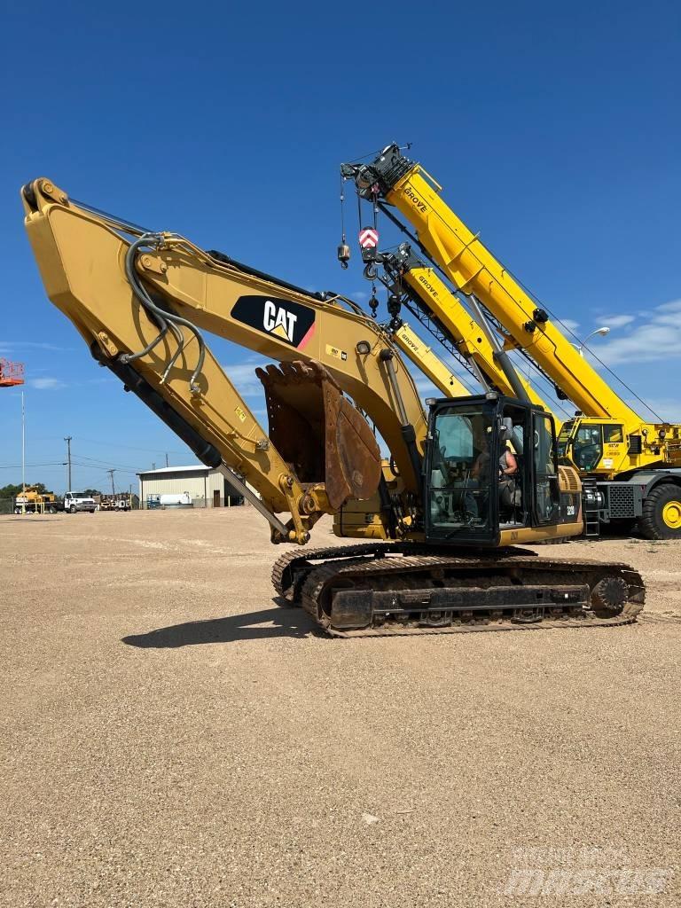 CAT 320 D L Vikšriniai ekskavatoriai