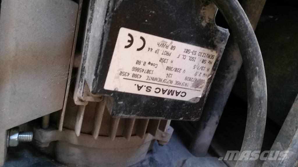  MOM M-III PLUMA 500 Statyba - Kita