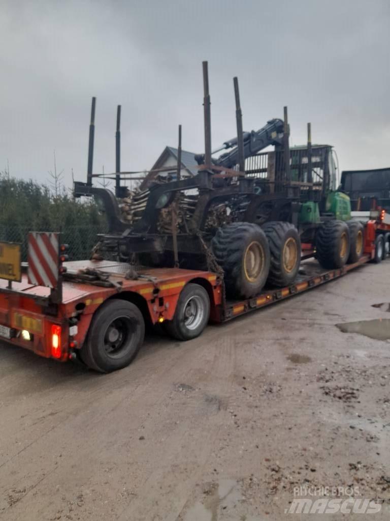 John Deere 1510 E Naudoti miškovežiai (Forvarderiai)