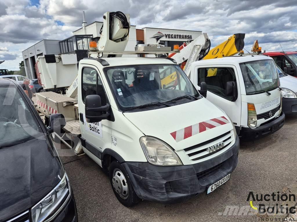 Iveco 50C18 Ant vilkikų montuojamos kėlimo platformos