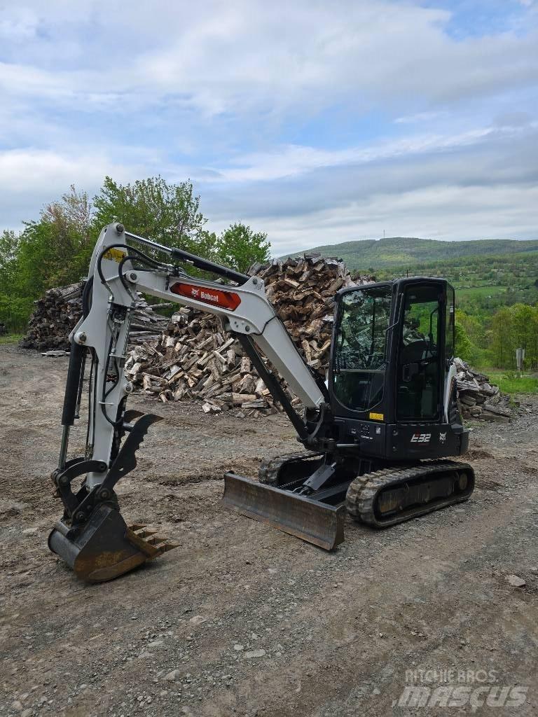 Bobcat E 32 Mini ekskavatoriai < 7 t