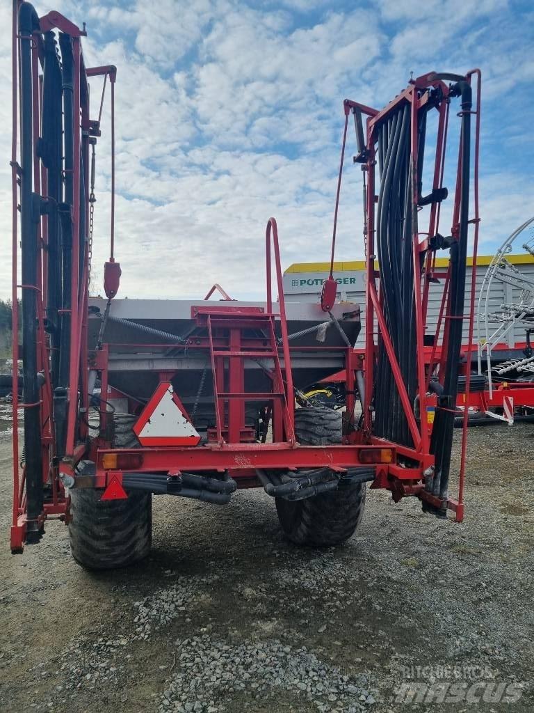 Överum Wing Jet 4020 Mineralinių trąšų barstytuvai