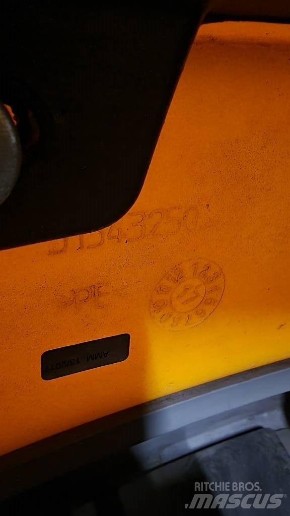 Jungheinrich EZS570 Naudoti vilkikai