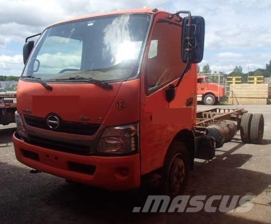 Hino 195 Važiuoklė su kabina
