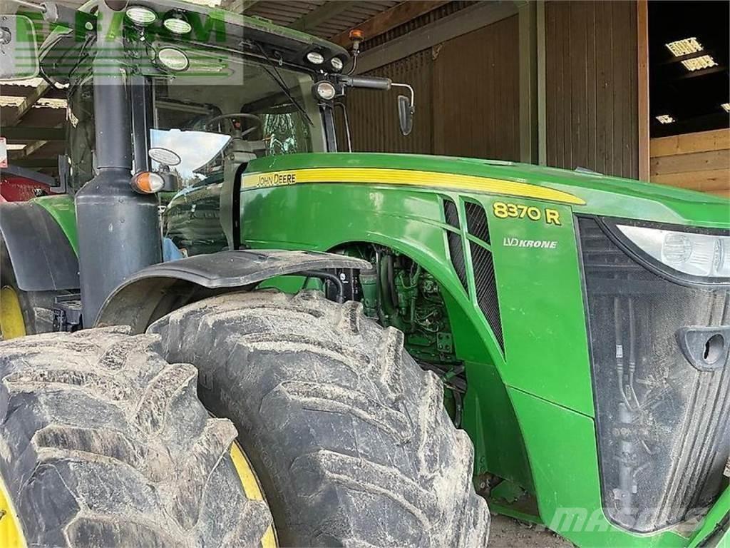 John Deere 8370 r Traktoriai