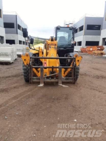 JCB 540-140 Teleskopiniai krautuvai