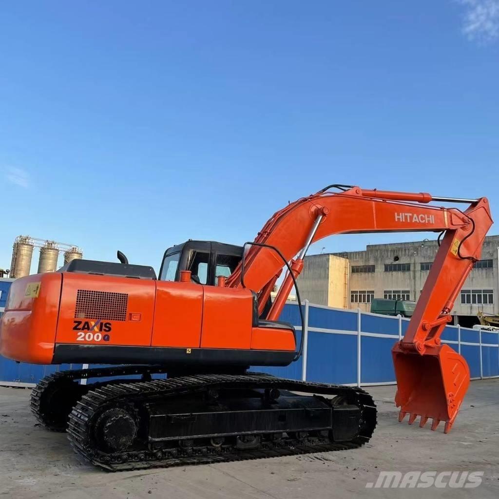 Hitachi ZX200 Vikšriniai ekskavatoriai