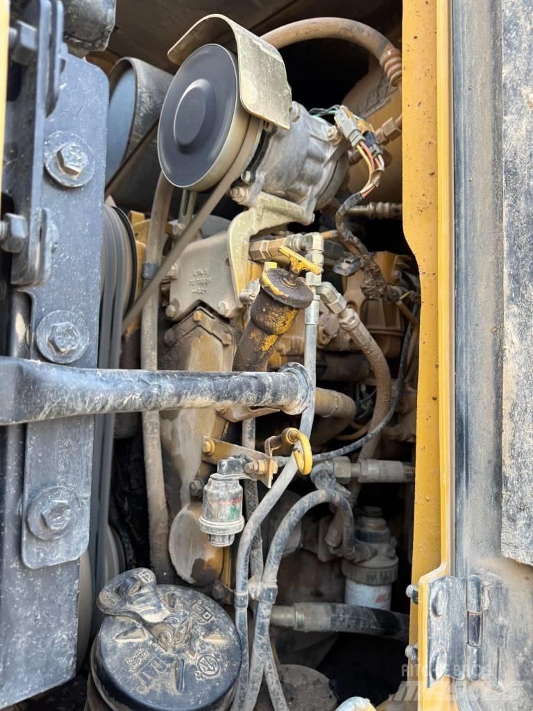 CAT 938 G Naudoti ratiniai krautuvai