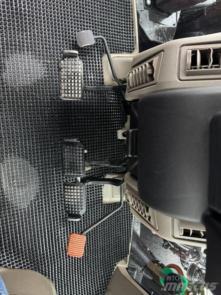CASE Puma 165 MCE Traktoriai