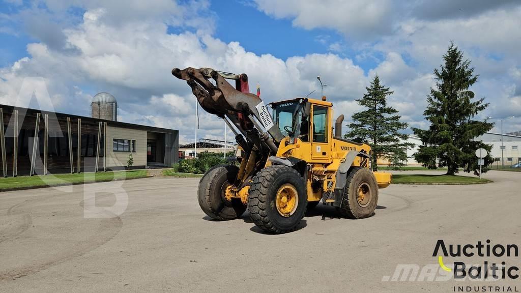Volvo L 110 E Naudoti ratiniai krautuvai