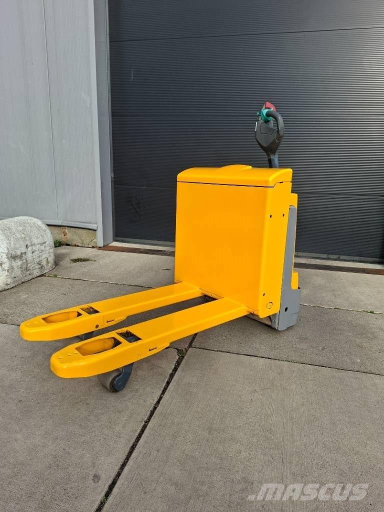 Jungheinrich EJE 116 Mažų aukščių keltuvai