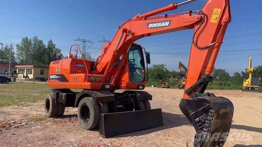Doosan 150W-7 Ratiniai ekskavatoriai
