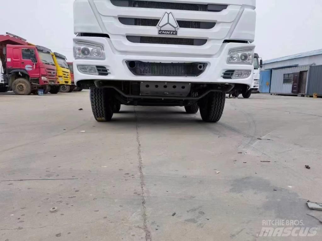 Howo 371 8X4 Savivartės priekabos
