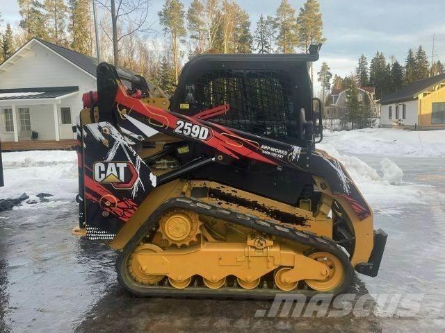 CAT 259D Krautuvai su šoniniu pasukimu