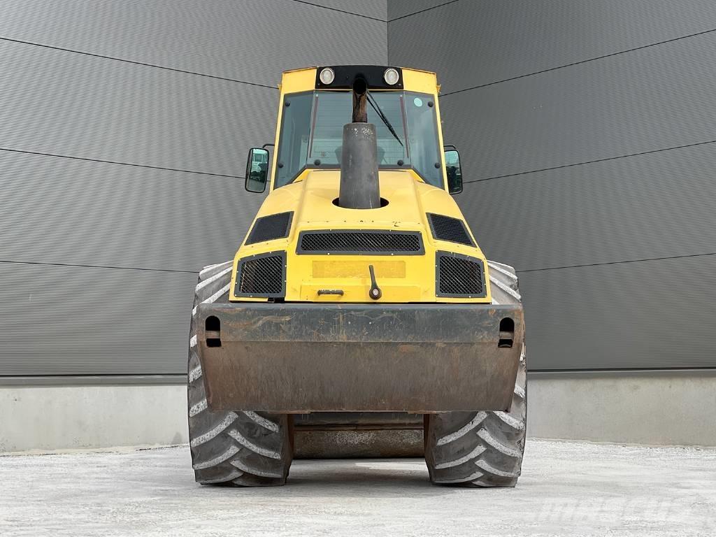 Bomag BW 213 DH-4 Vieno būgno volai