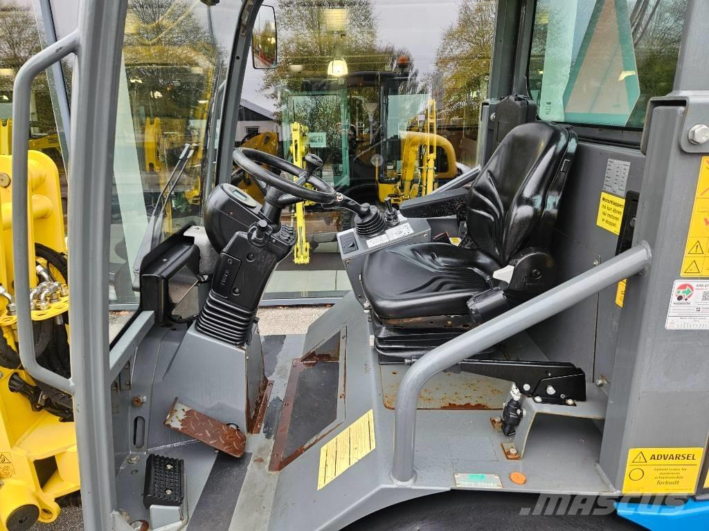 Weidemann 2070LP Mini krautuvai