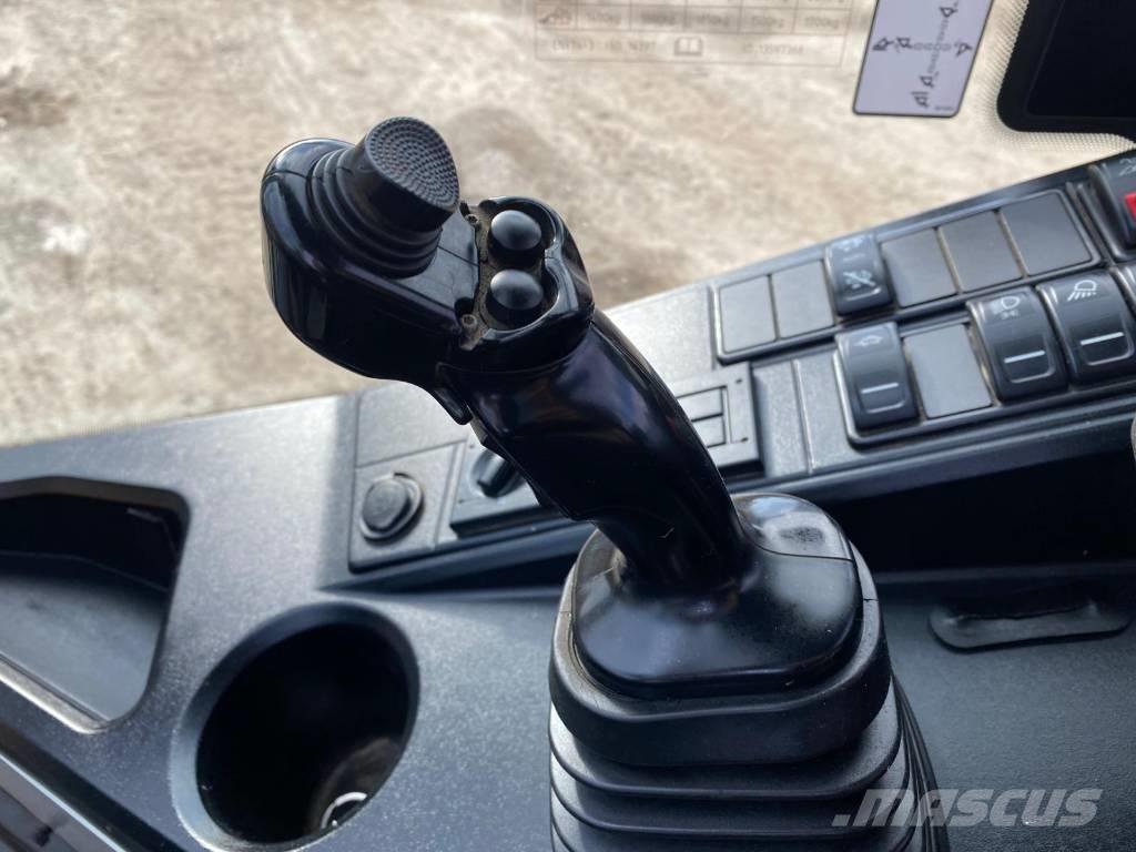 Liebherr L 506 Naudoti ratiniai krautuvai