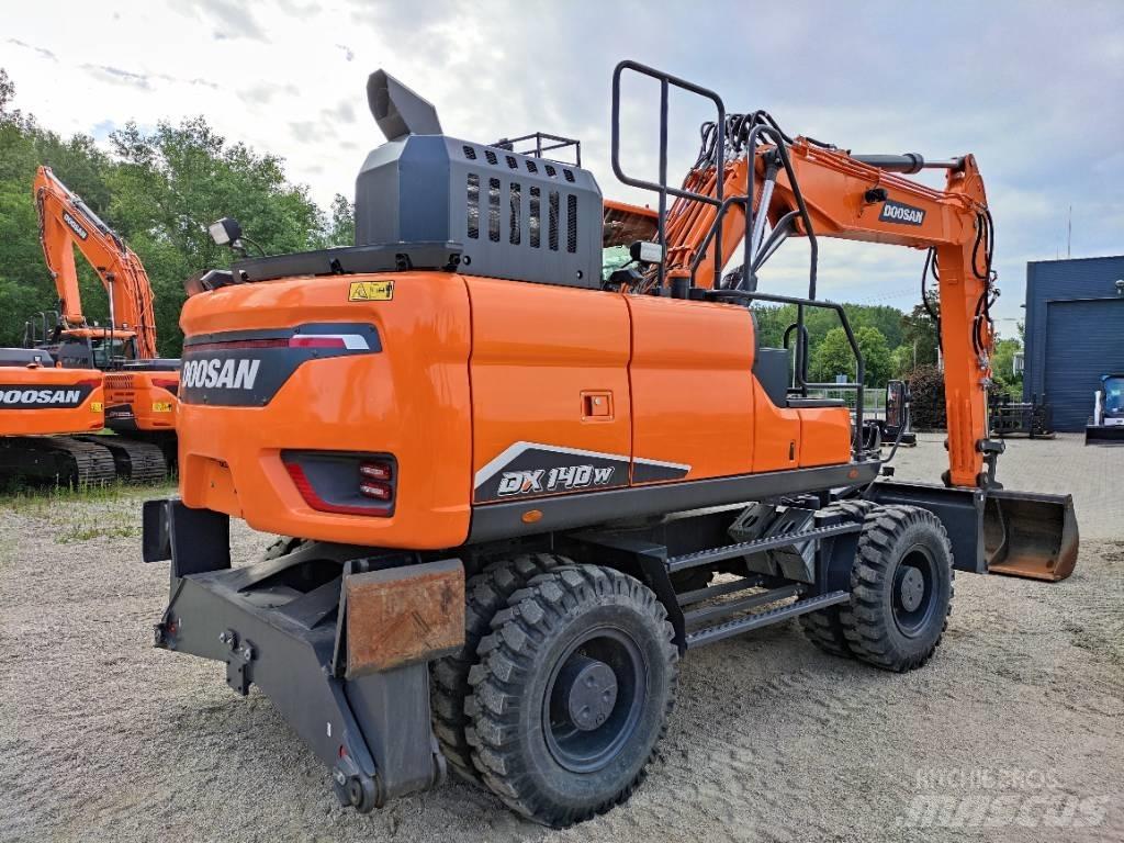 Doosan DX140W-7 Ratiniai ekskavatoriai