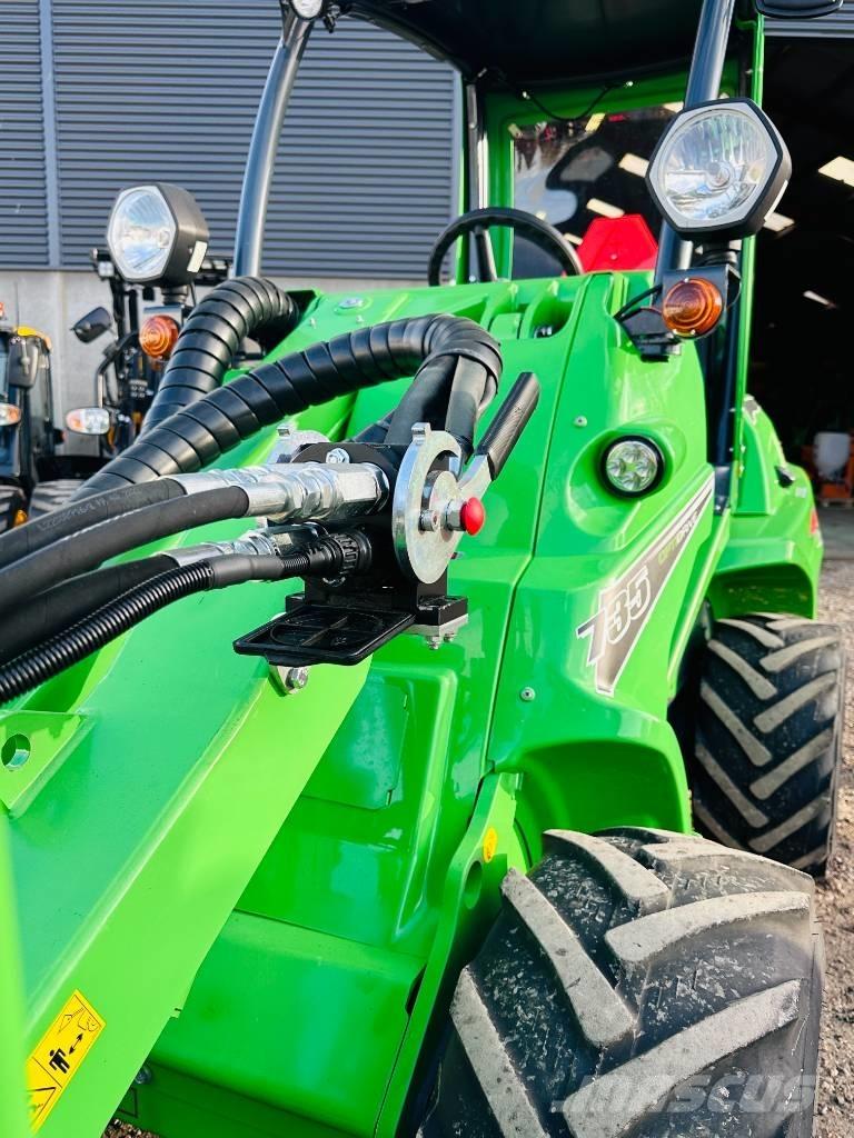 Avant 735 Daugiafunkciniai pakrovėjai