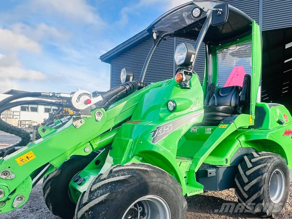 Avant 735 Daugiafunkciniai pakrovėjai