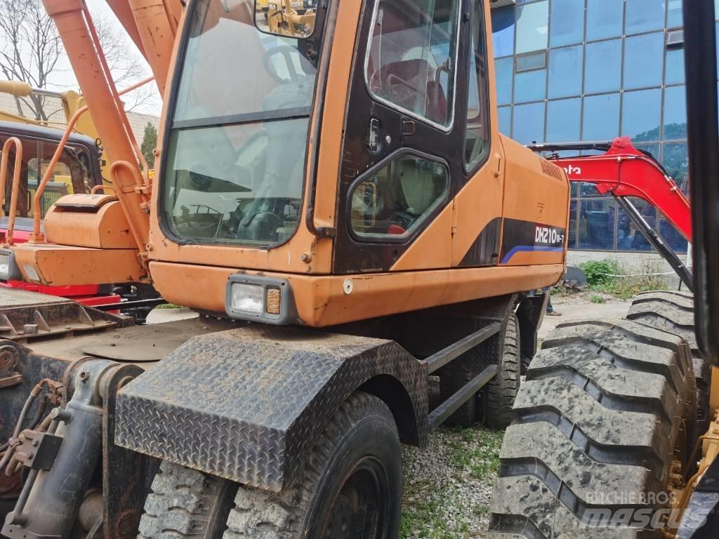 Doosan DH 210 W-7 Ratiniai ekskavatoriai