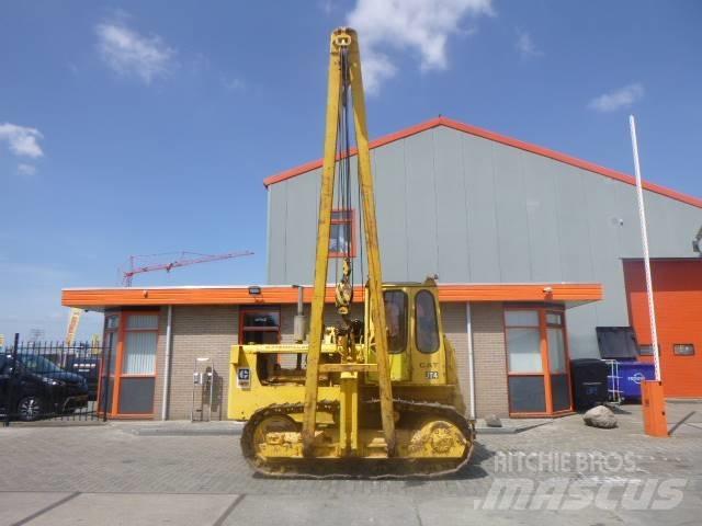 CAT 561 C vamzdžių klotuvų buldozeriai
